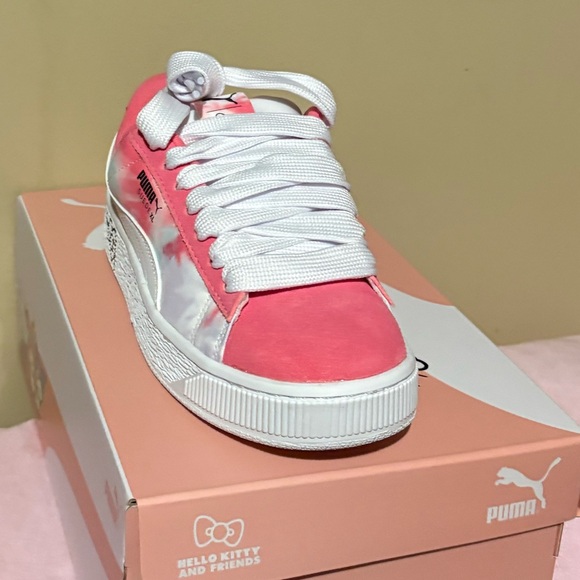 Puma Shoes - 2 day Sale! Puma Hello kitty and friends suede XL Youth/Women’s shoes new in box
